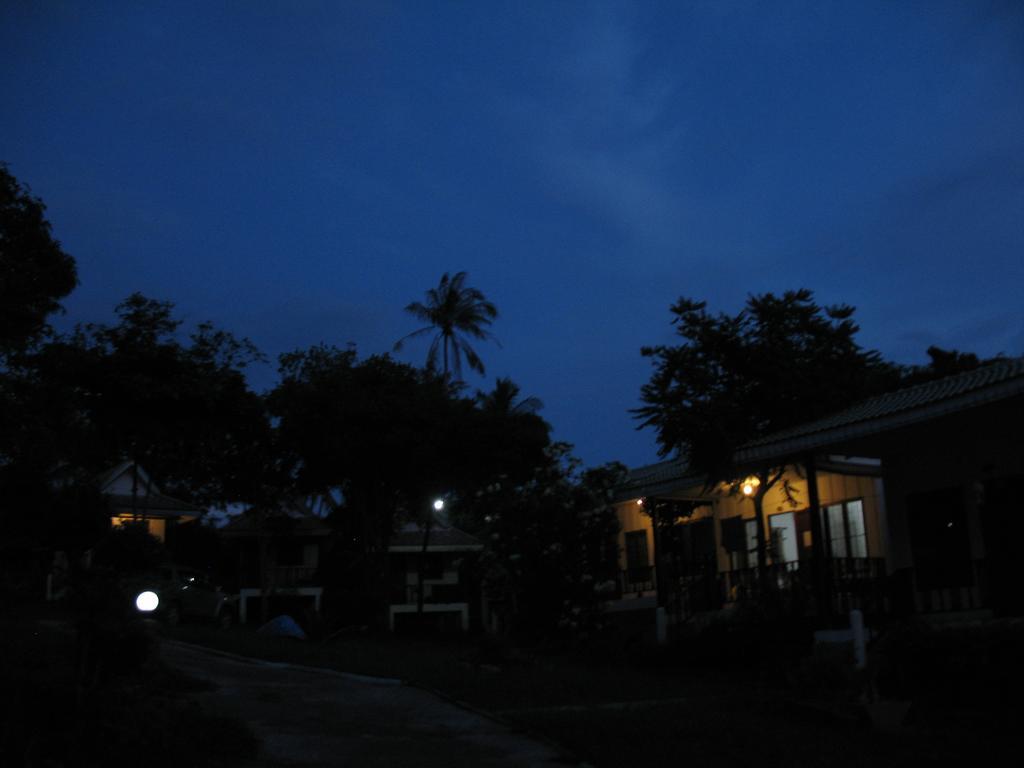 Thai Dee Garden Resort Haad Rin Exterior photo